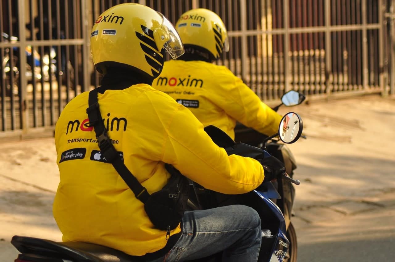 ​​YPSSI Berikan Santunan Rp7.000.000 Kepada Mitra Pengemudi Maxim Di Batam