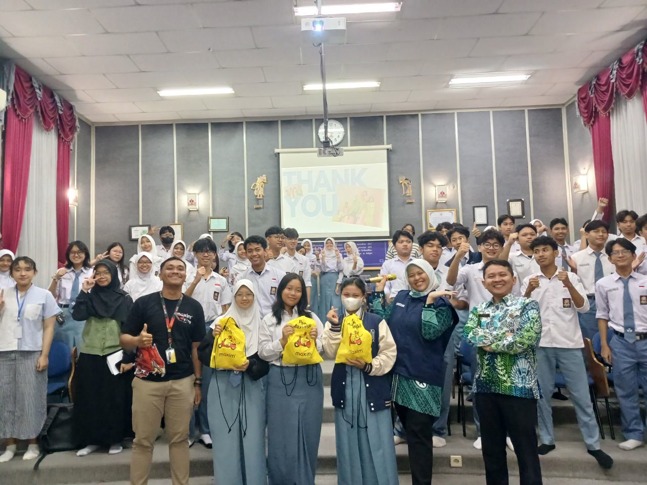 ​Gandeng Badan Narkotika Nasional, Maxim Lakukan Penyuluhan Anti Narkoba Di SMA Negeri 3 Yogyakarta