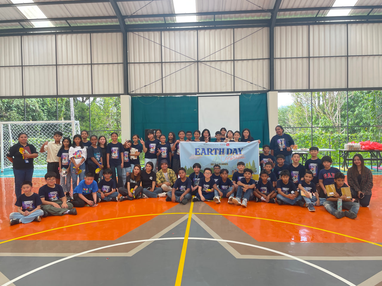 ​Maxim Rayakan Earth Day 2025 Bersama Komunitas Lingkungan Dan Ratusan Pelajar Sekolah Citra Kasih Ambon