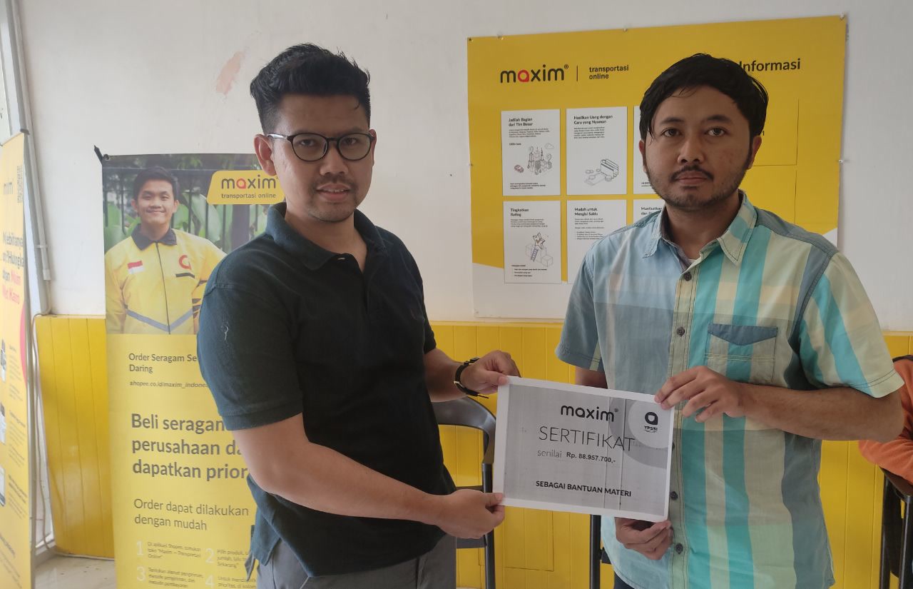 Peduli Korban Kecelakaan, YPSSI dan Maxim Salurkan Santunan Senilai Rp90 Juta di Bandung