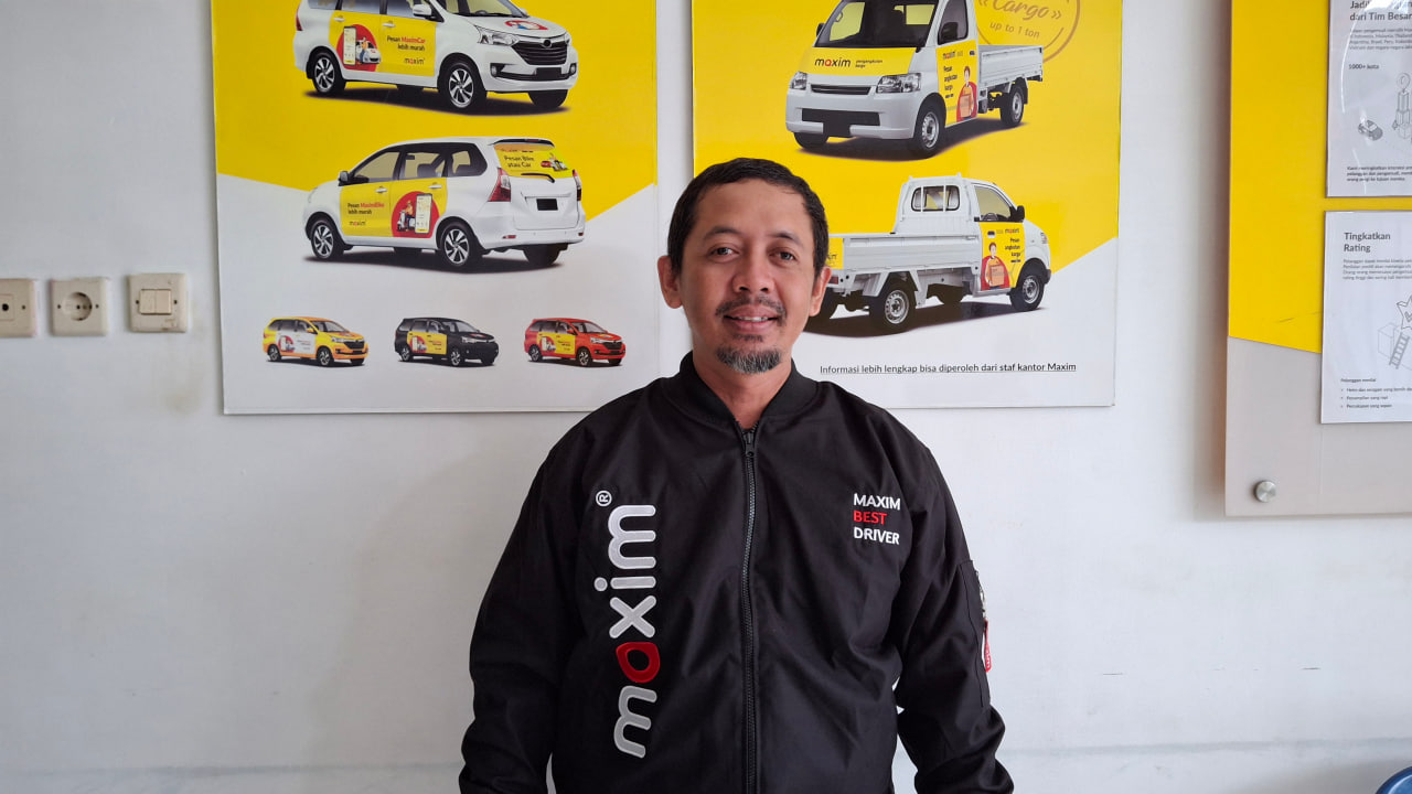Maxim Serahkan Penghargaan Best Driver ke Ojol Kediri, Apresiasi Mitra yang Beri Pelayanan Terbaik