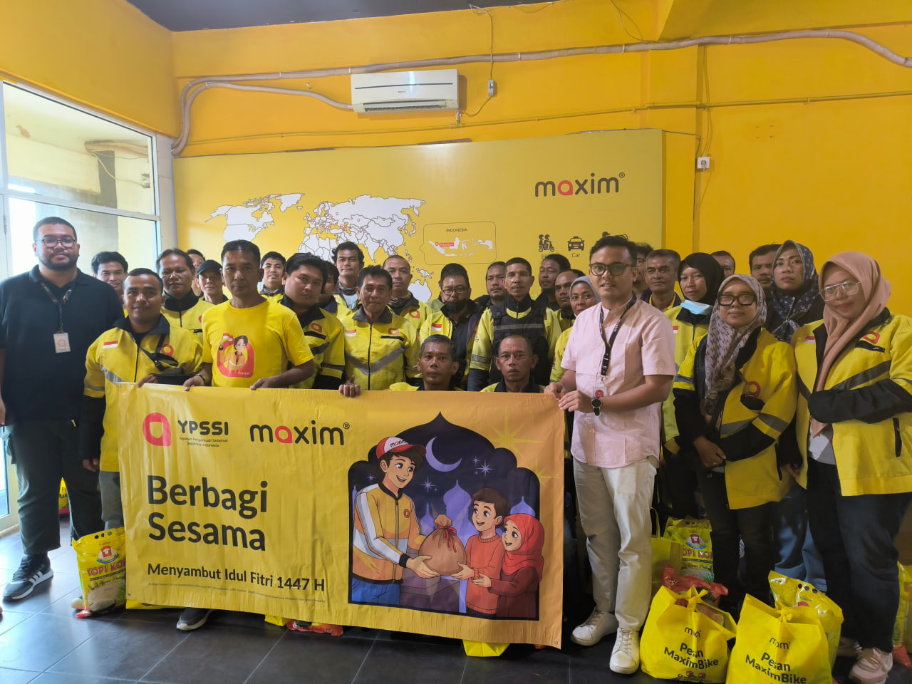 Maxim Perkuat Kepedulian Sosial Lewat Santunan Anak Yatim di Pekanbaru